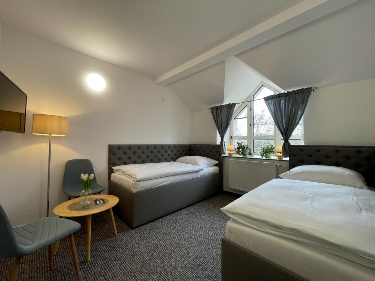 Hotel Colchi Uničov Esterno foto