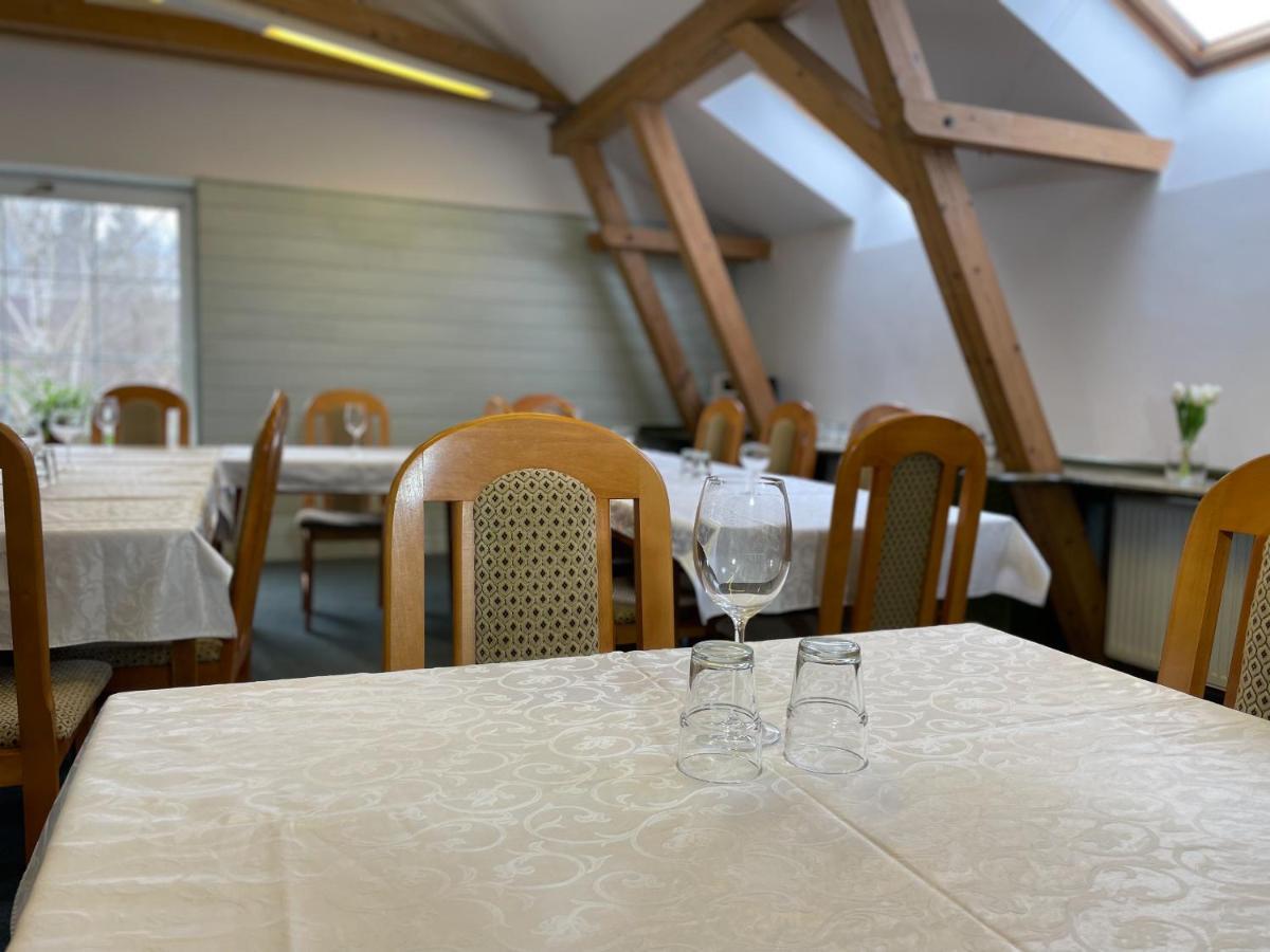 Hotel Colchi Uničov Esterno foto