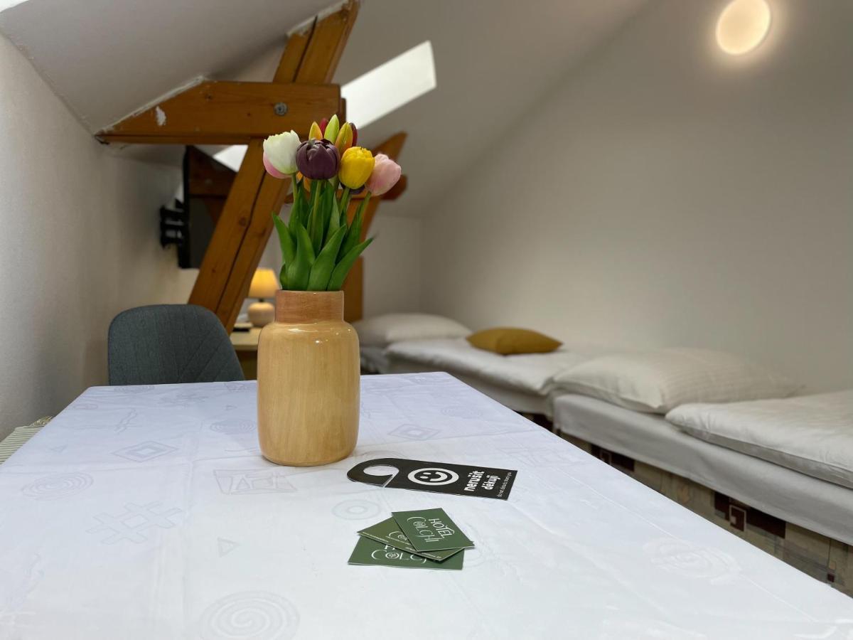 Hotel Colchi Uničov Esterno foto